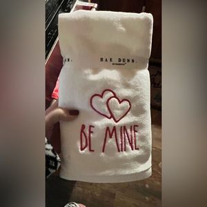 Setof 2 super cute Rae Dunn hand towels